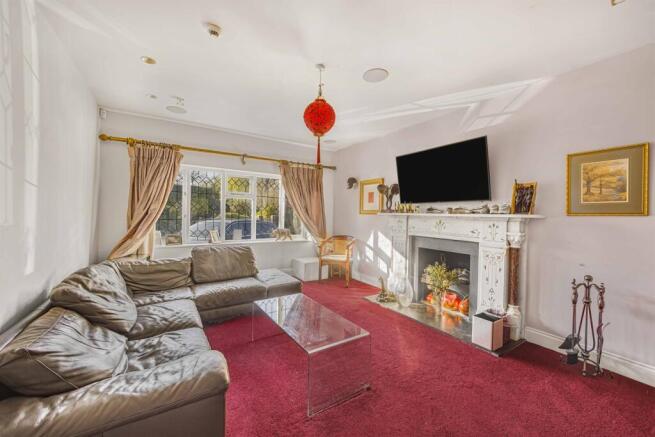 5 bedroom detached house for sale in Whalley Road, Hale, WA15